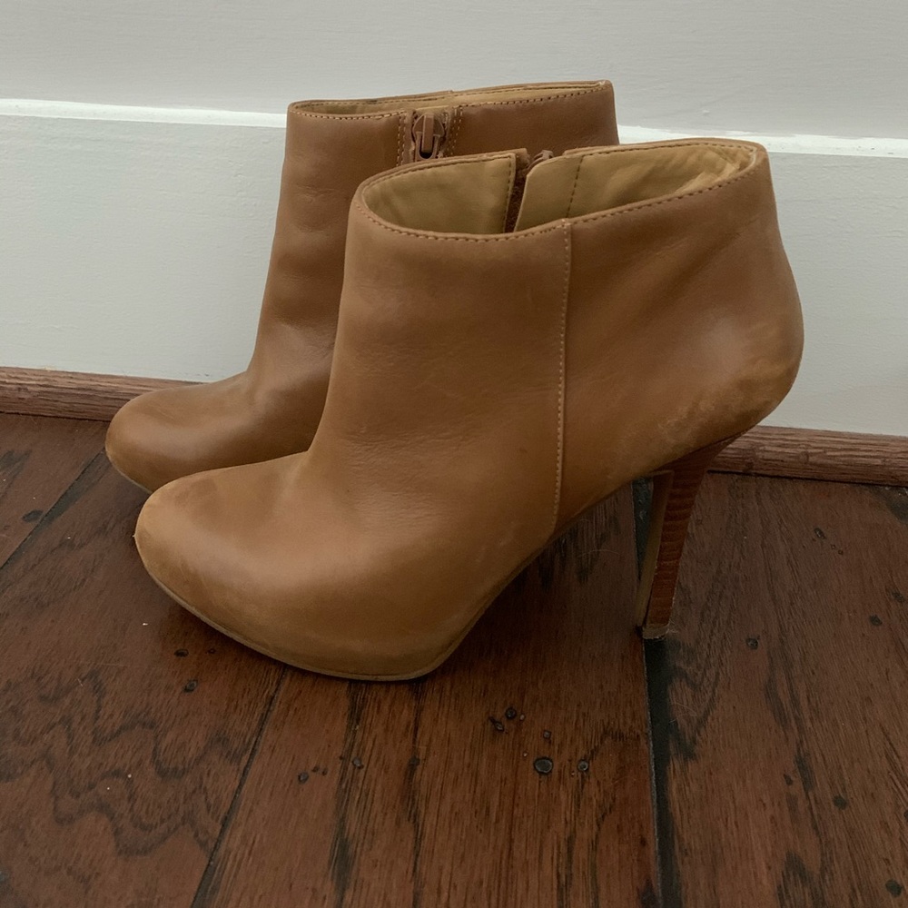 Used Nine West Leather Booties, Size 7, cognac